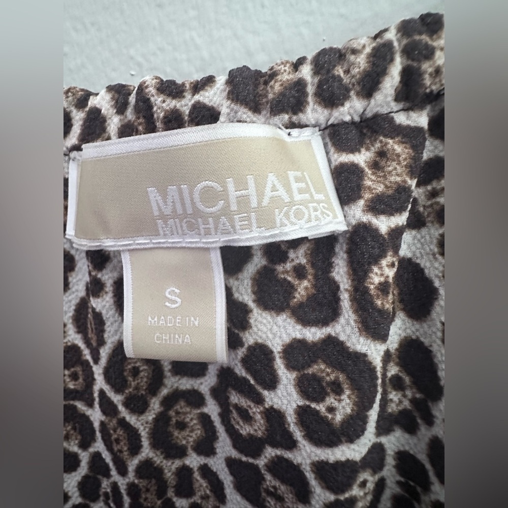 Michael Kors Cheetah-Print Ruffled Top peasant blouse off- shoulder Size Small - Picture 4 of 7